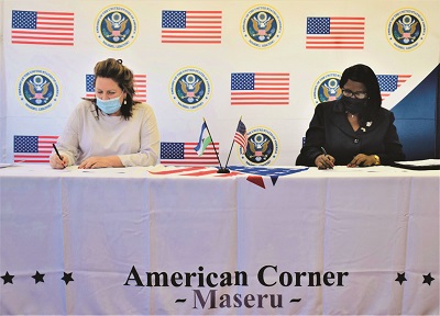 US Embassy, State Library sign MOU