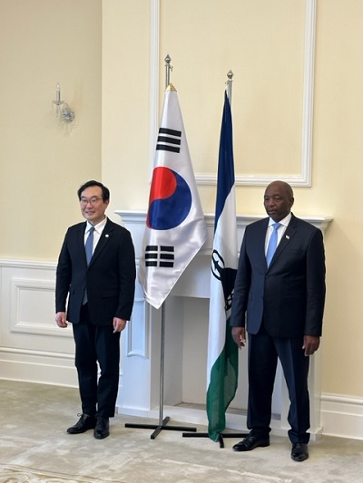 Samsung part of South Korean delegation inviting Lesotho Prime Minister