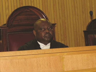 CJ slams govt, parliament over courts crisis